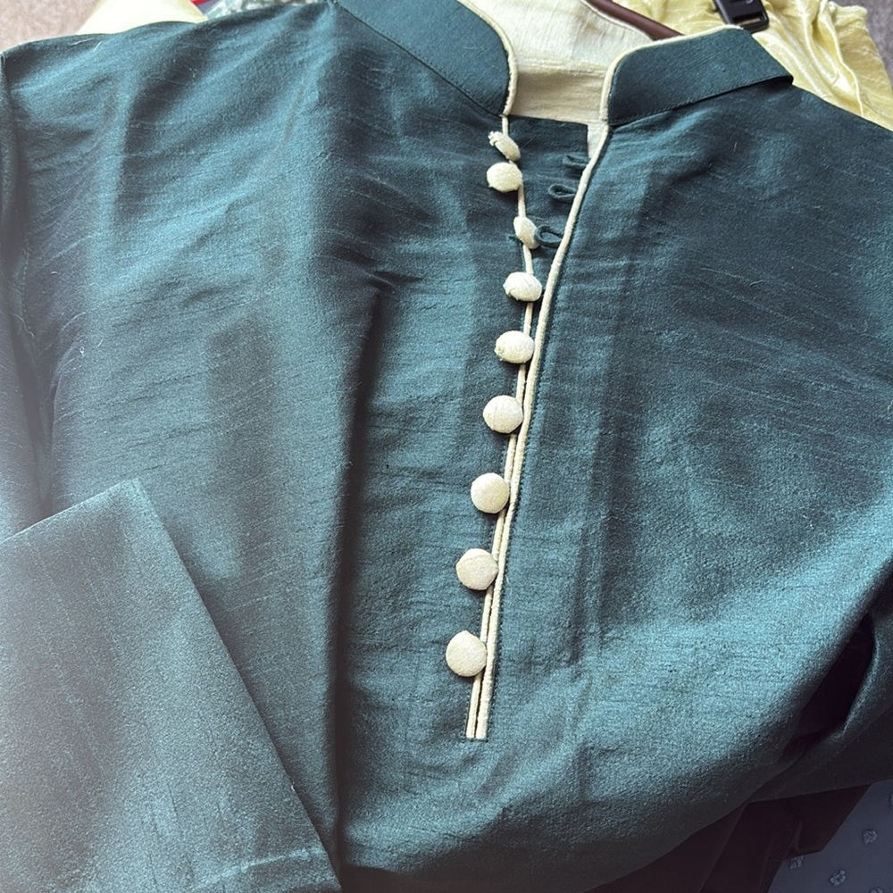 Elegant Dark Green Kurta with Cream Accents
